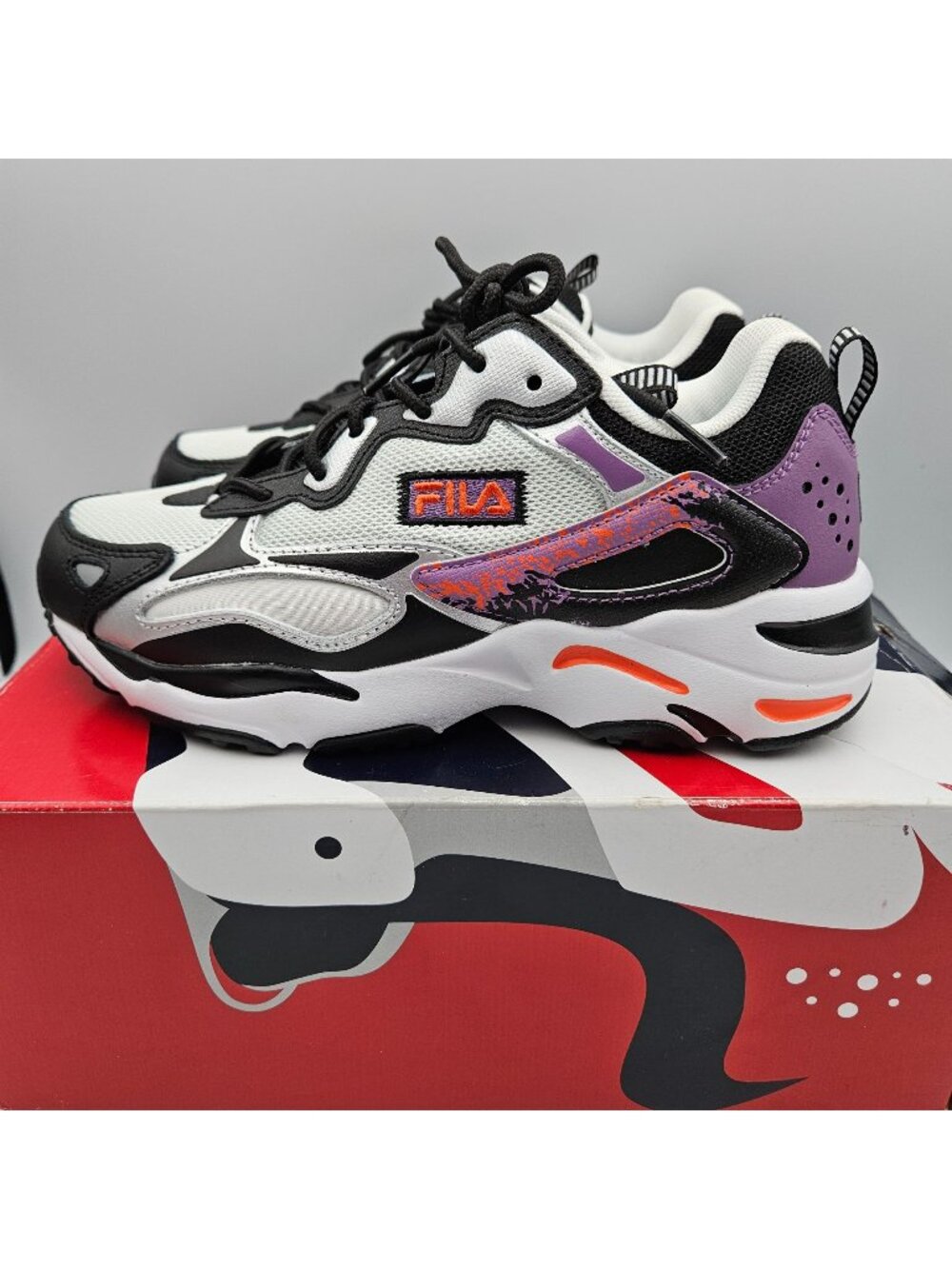 Fila Shoes Girls 5.5 Ray Tracer 2 Nxt Black Purple White Sneakers